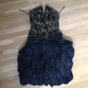 Women’s dress